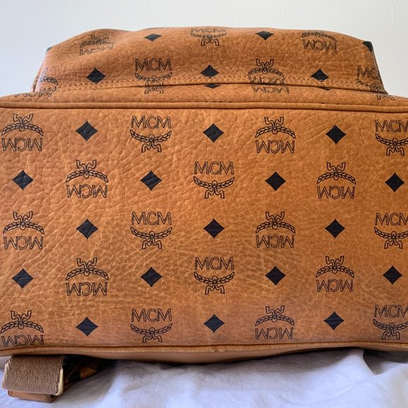 MCM Medium Backpack - Cognac main image 8